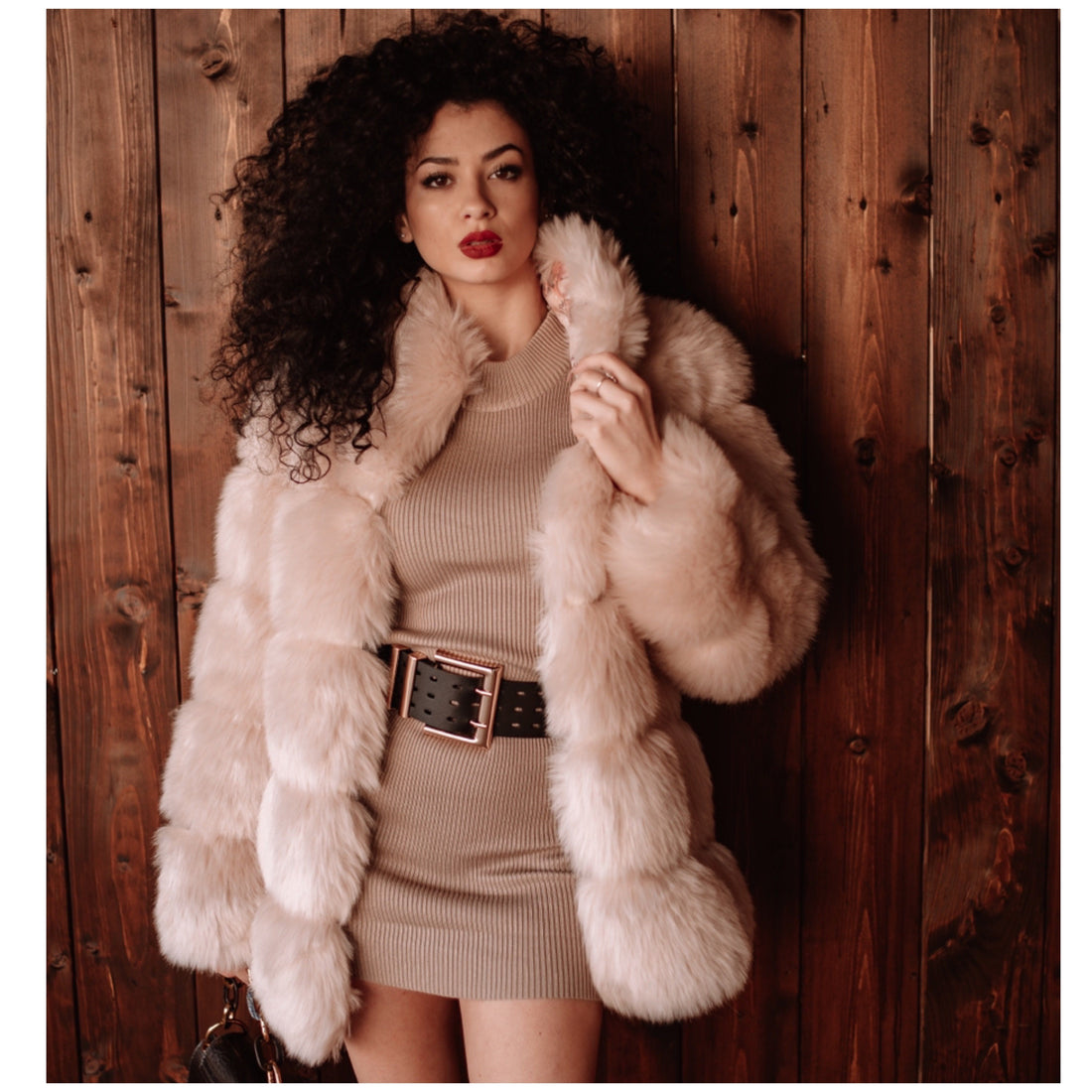 Pelliccia-eco beige - R.a. Boutique 