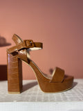 Sandali Camel con laccetto tacco largo - R.a. Boutique 