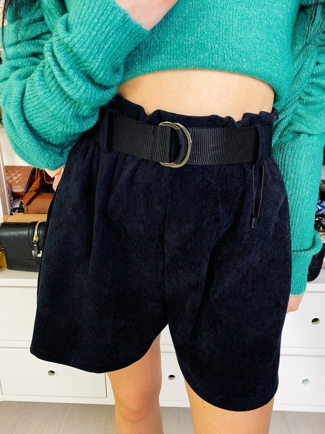 Short in velluto con cinturino - R.a. Boutique 