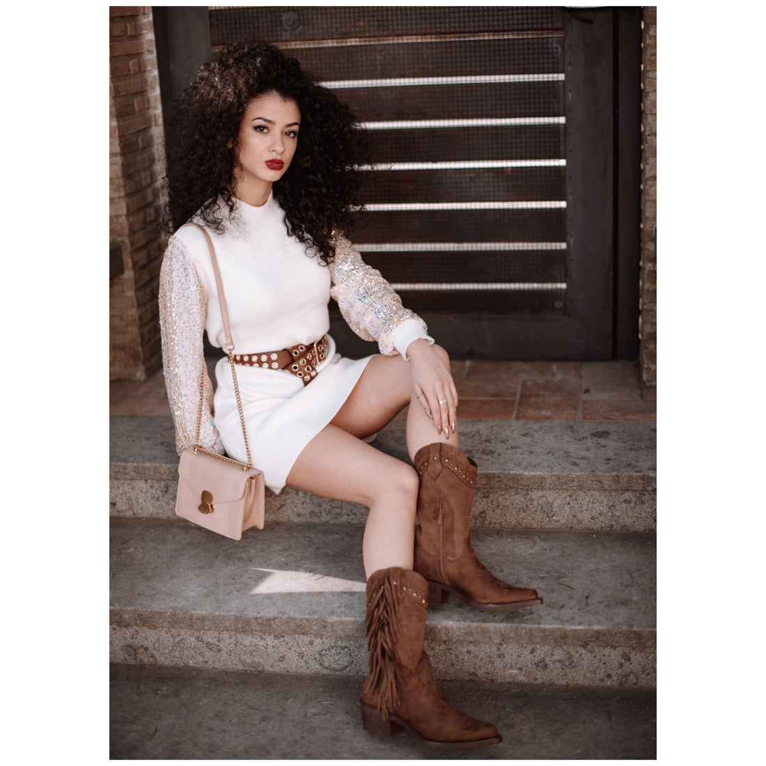 Stivale texano con frange in suede camel victoria - R.a. Boutique 