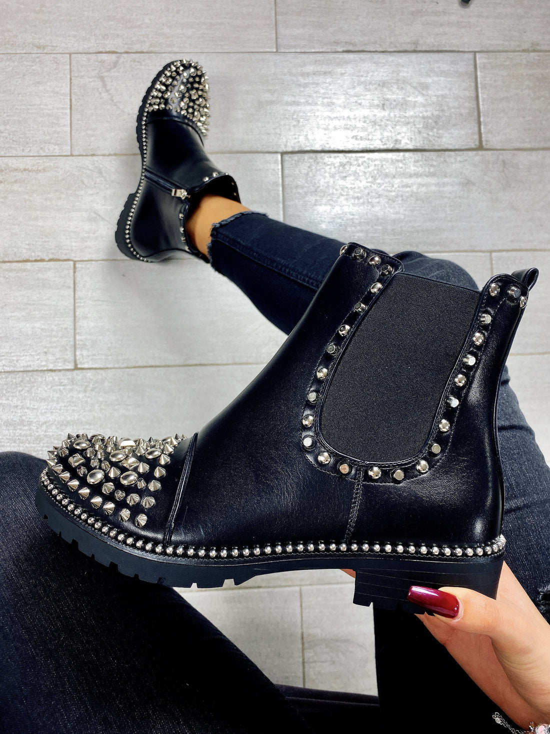 Stivaletti con borchie - R.a. Boutique 