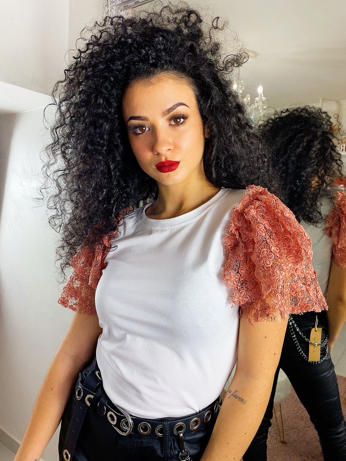 T- shirt con fiori rosa manica bombata - R.a. Boutique 